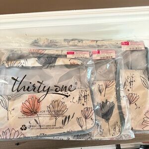 Thirty-One Line Drawn Flowers Packing Cubes